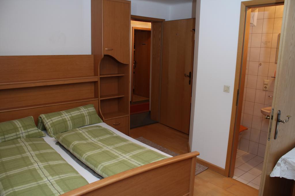 Ferienwohnung Haus Familie Steiner Matrei in Osttirol Zimmer foto