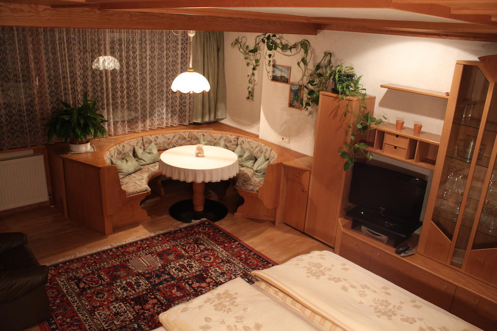 Ferienwohnung Haus Familie Steiner Matrei in Osttirol Zimmer foto